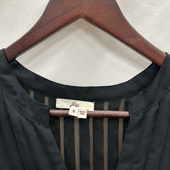 Womens Joie transparent blouse sz S - Picture 2 of 3